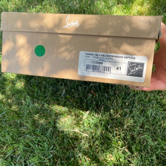 SALE 100% AUTHENTIC Christian louboutin heels - Picture 8 of 14